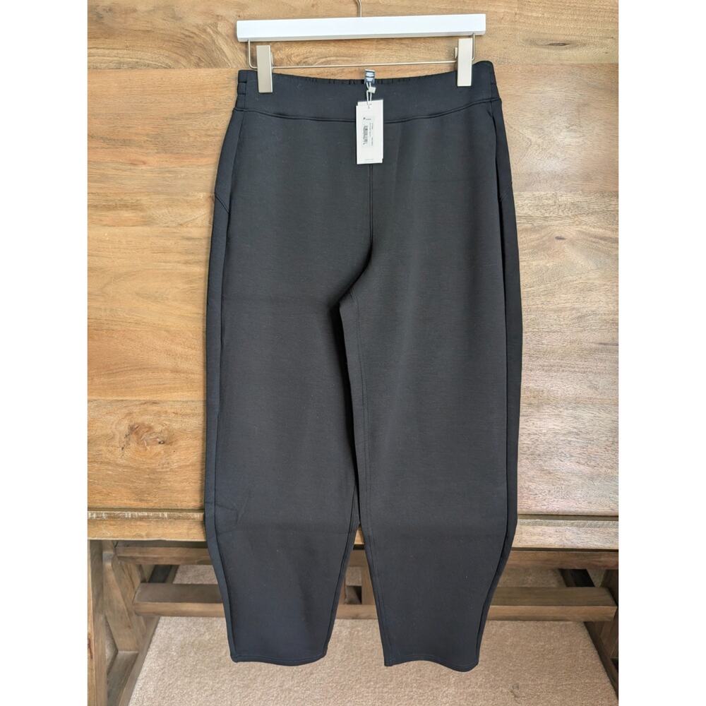 NWT Spanx AirEssentials Straight Leg Pants Womens Medium Very Black Pull On